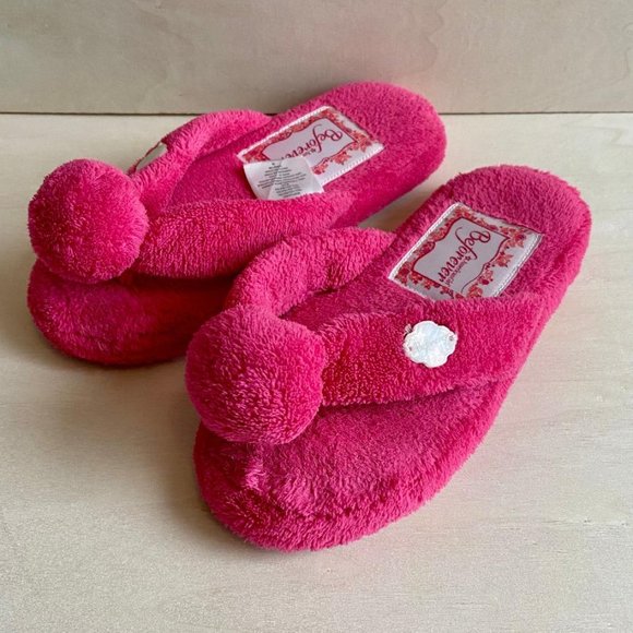 πΊHP!πΊ American Girl Girl's "Be Forever" Fuzzy Fuchsia Pom-Pom Slippers - Picture 3 of 11